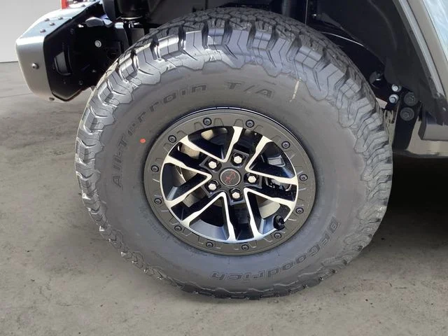 New 2026 Anvil Clear Coat Jeep 4-DOOR RUBICON X image 15