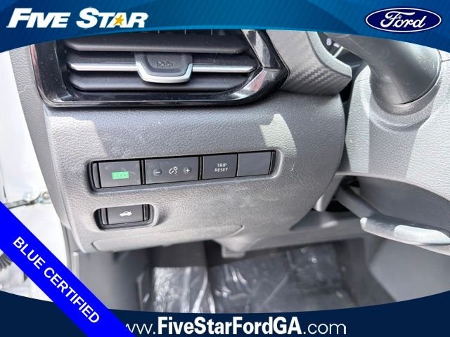 Used 2025 Aspen White Nissan SR image 14