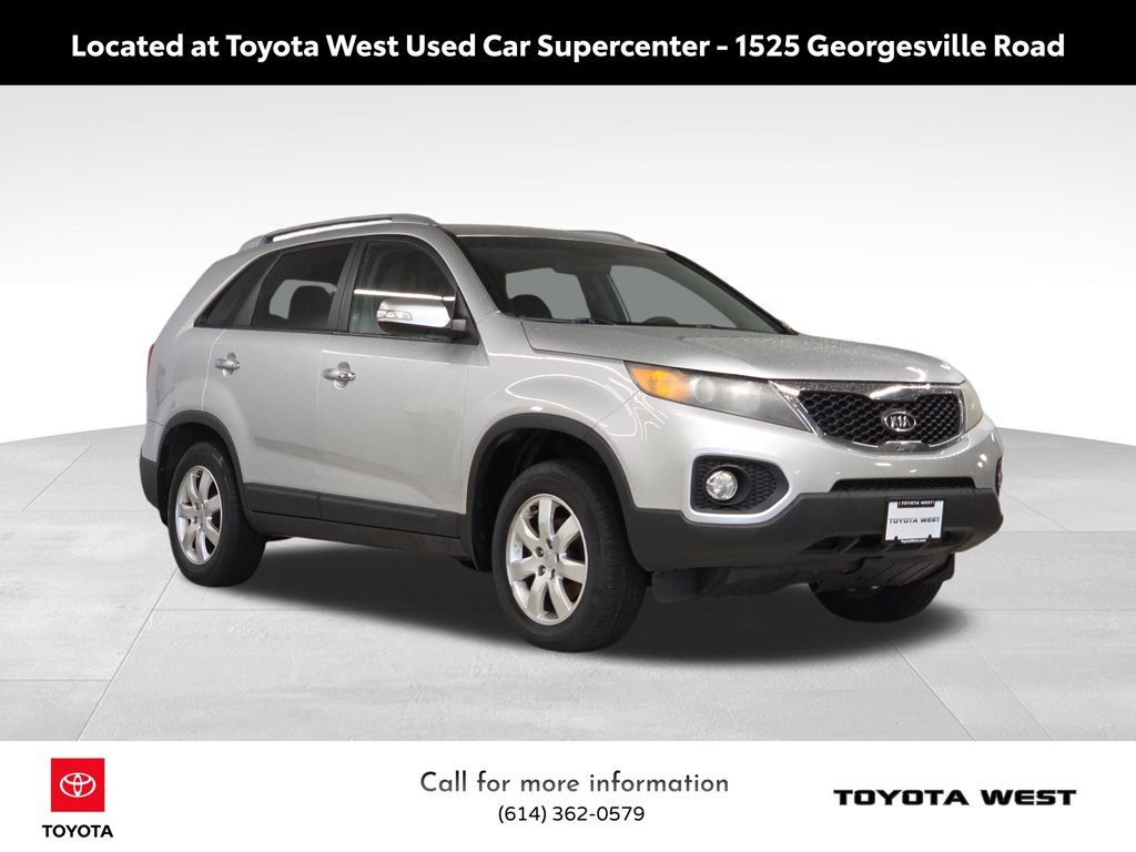 Used 2012 Silver Kia LX image 3
