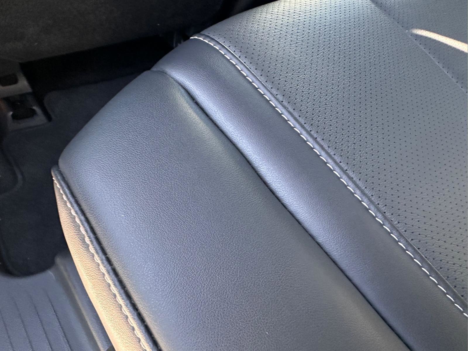Used 2023 Warm Titanium INFINITI LUXE image 13