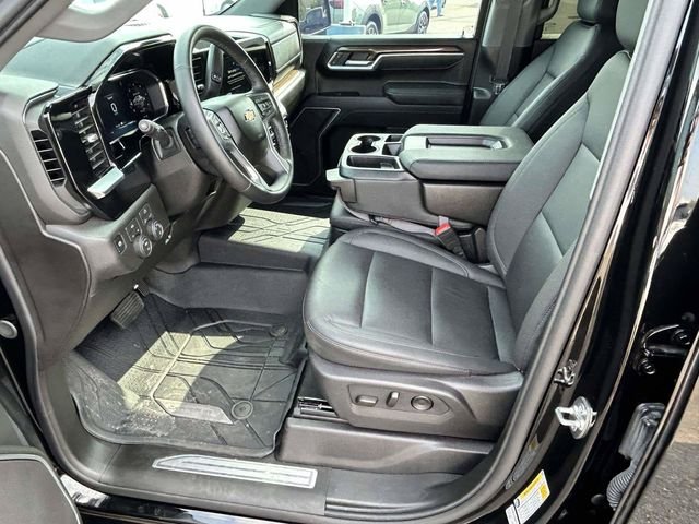 Used 2026 Black Chevrolet LT image 21