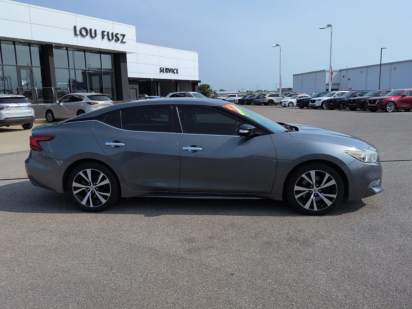 Used 2017 Nissan Maxima SV with VIN 1N4AA6AP1HC444388 for sale in Evansville, IN
