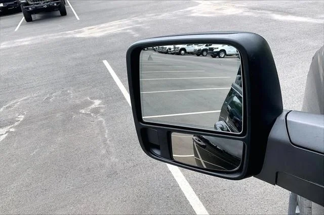 New 2026 Diamond Black Crystal Pearl-Coat Exterior Paint RAM LARAMIE image 27
