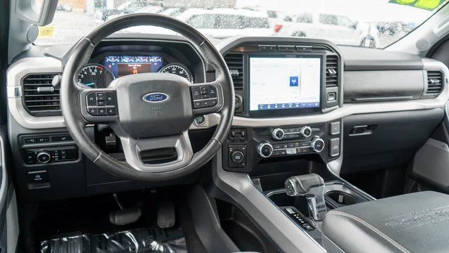 Used 2023 Blue Ford XLT image 11