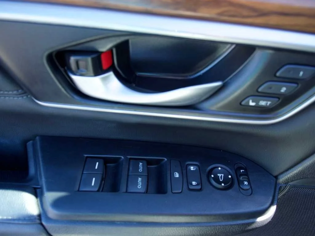 Certified Used 2019 Gray Honda EX-L image 14