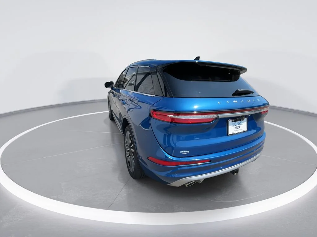 Used 2021 Blue Lincoln Standard image 6