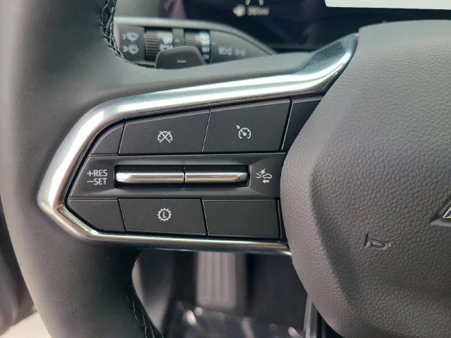 New 2027 Summit White Chevrolet LT image 27