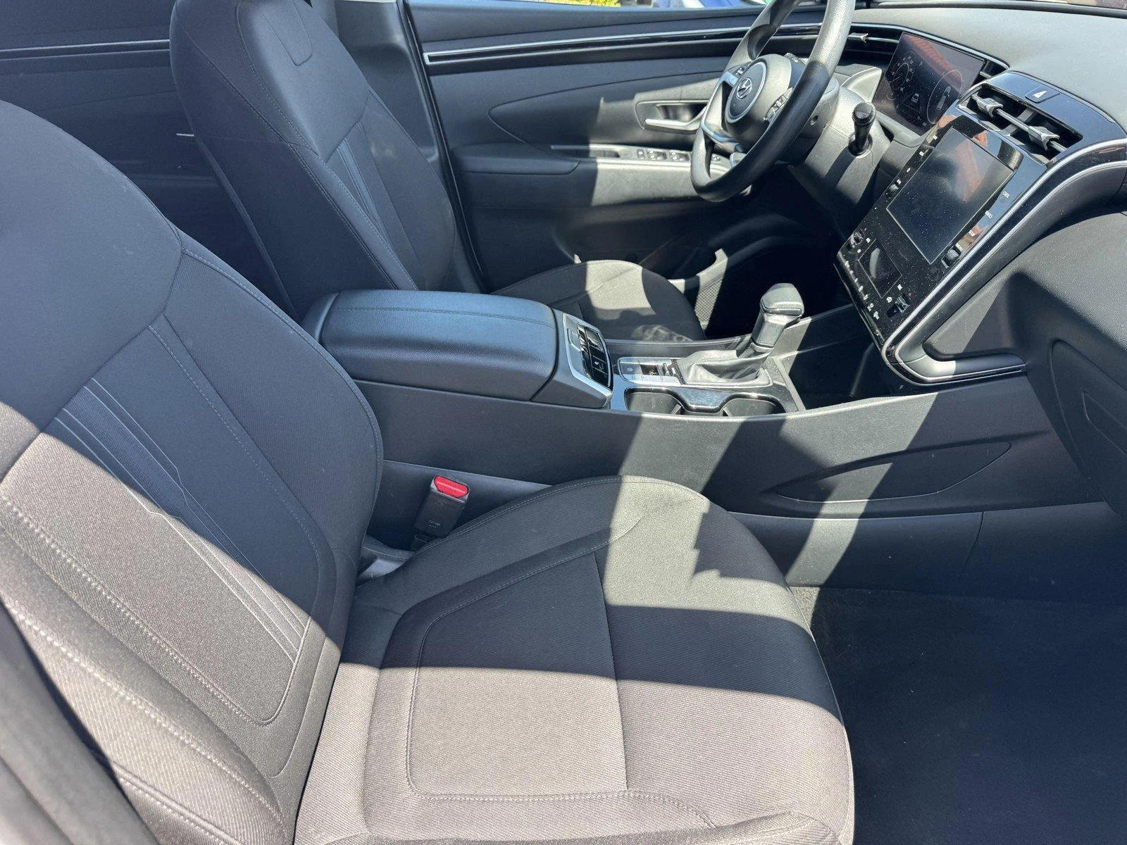Used 2024 White Pearl Hyundai SEL image 8