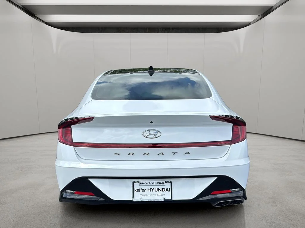 Used 2023 Serenity White Hyundai SEL image 4