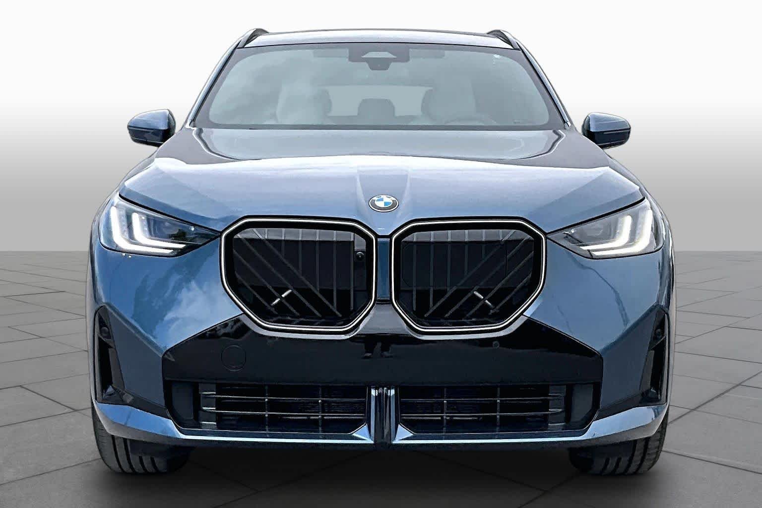 New 2026 Arctic Race Blue Metallic BMW 30 xDrive image 3