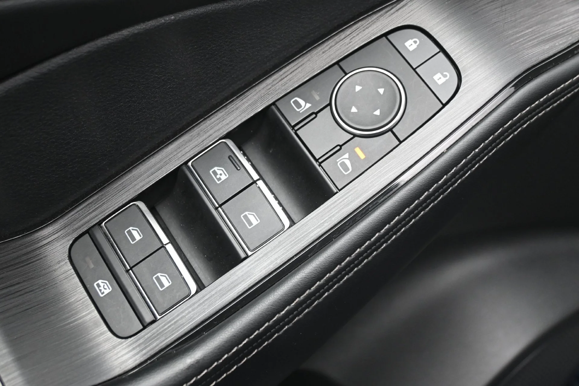 Used 2026 Deep Ocean Blue Pearl Nissan Platinum image 24