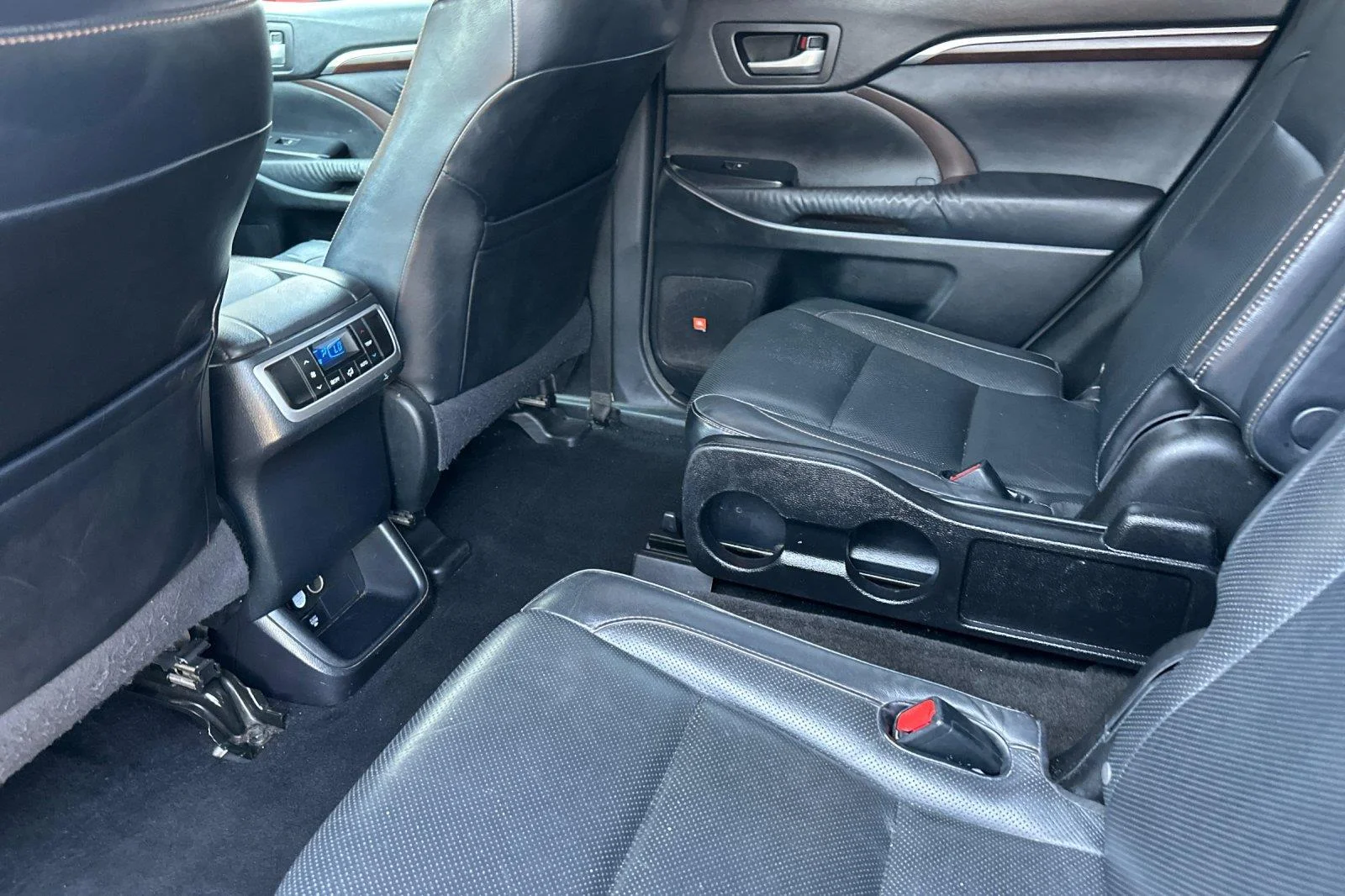 Used 2015 Predawn Gray Mica Toyota Limited image 11