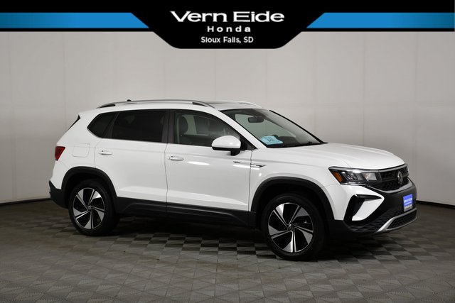 2023 Volkswagen Taos SE