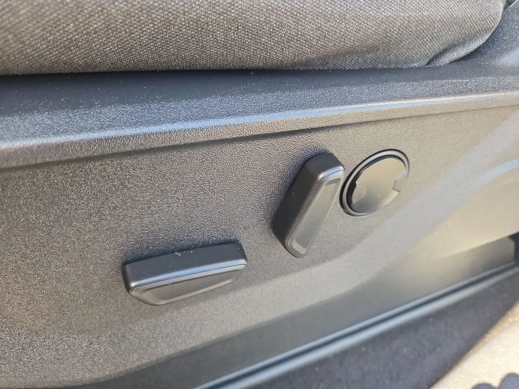 Used 2023 Gray Ford XLT image 13