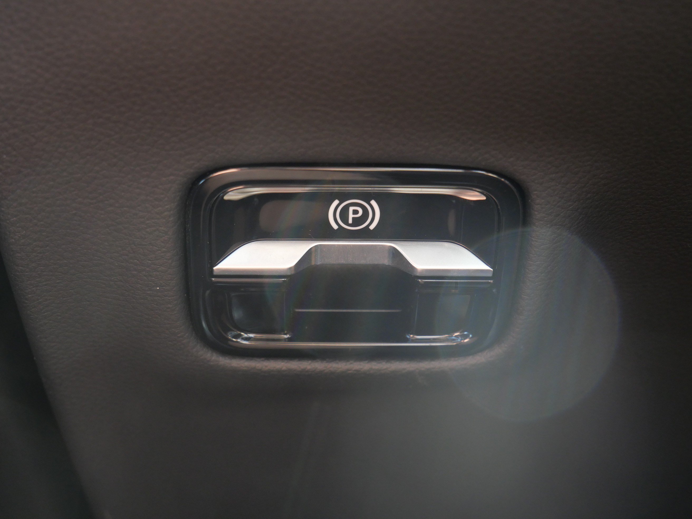 2025 Mercedes-Benz E-Class E350 - Photo 33