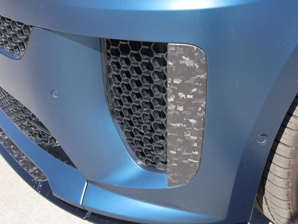 Certified Used 2025 Blue Nebula in Matte Land Rover SV Edition Two image 6