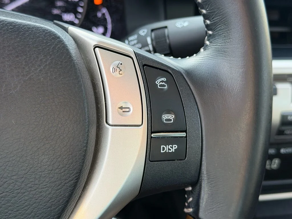 Used 2015 Silver Lexus 350 image 25
