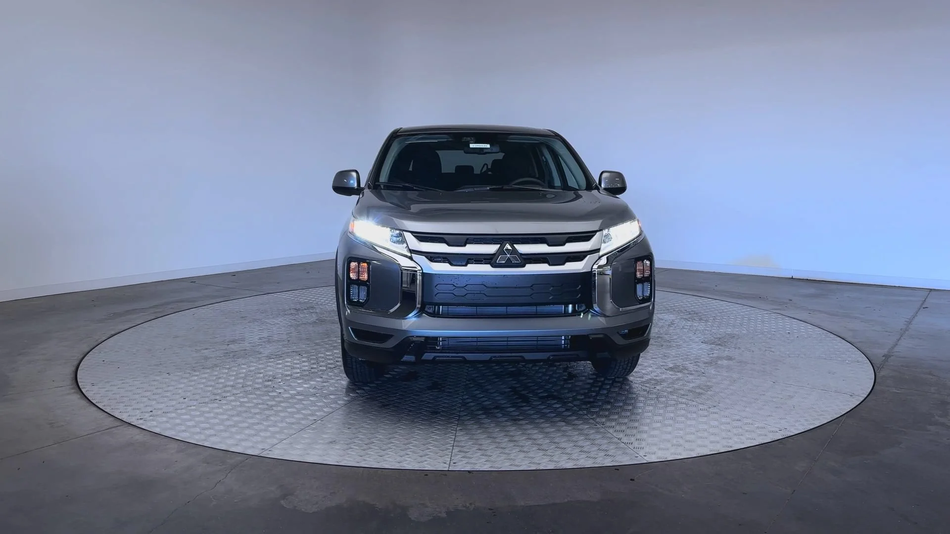 New 2026 Mercury Gray Metallic Mitsubishi 2.0 S image 3