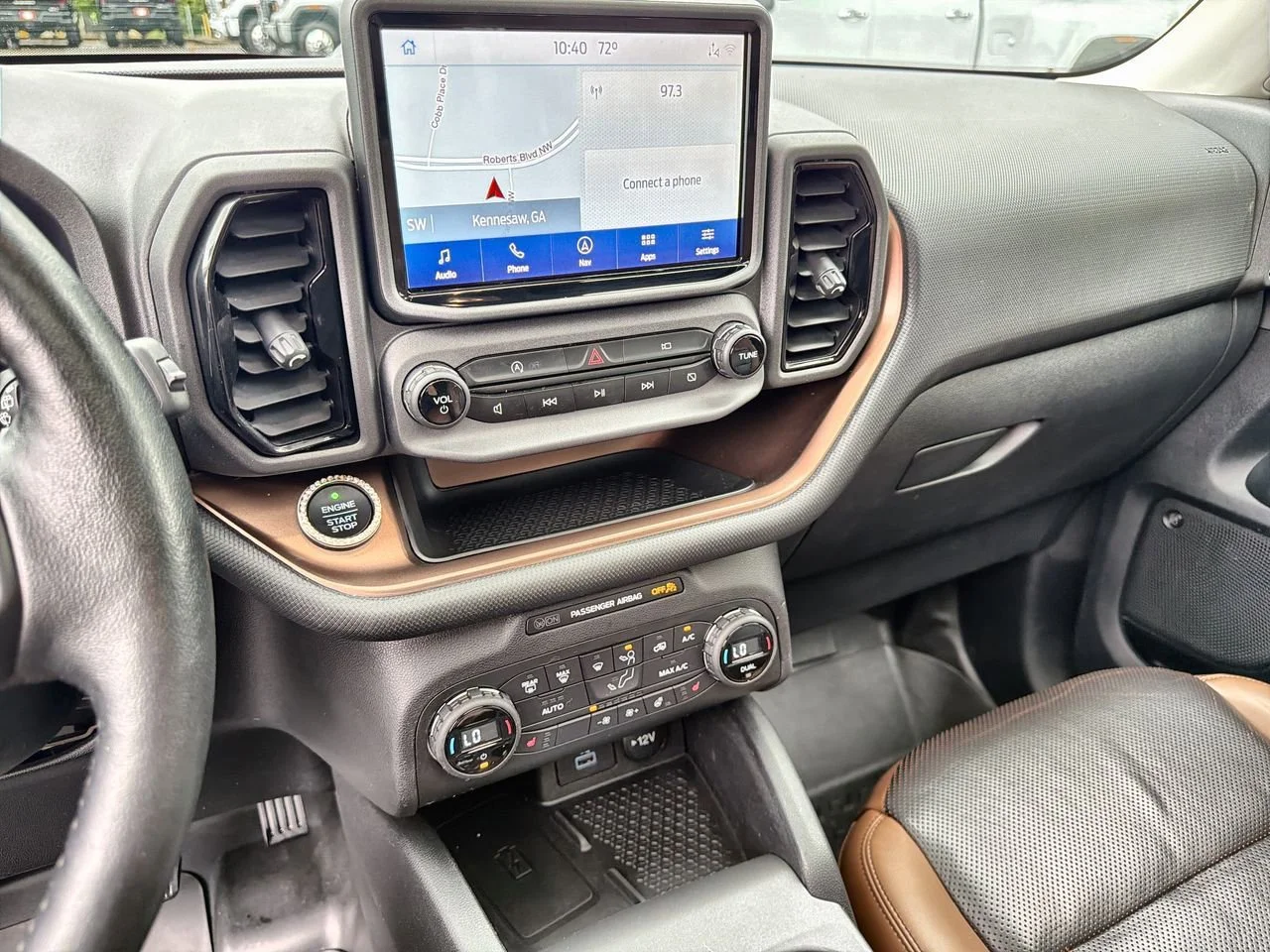 Used 2021 Gray Ford Badlands image 13