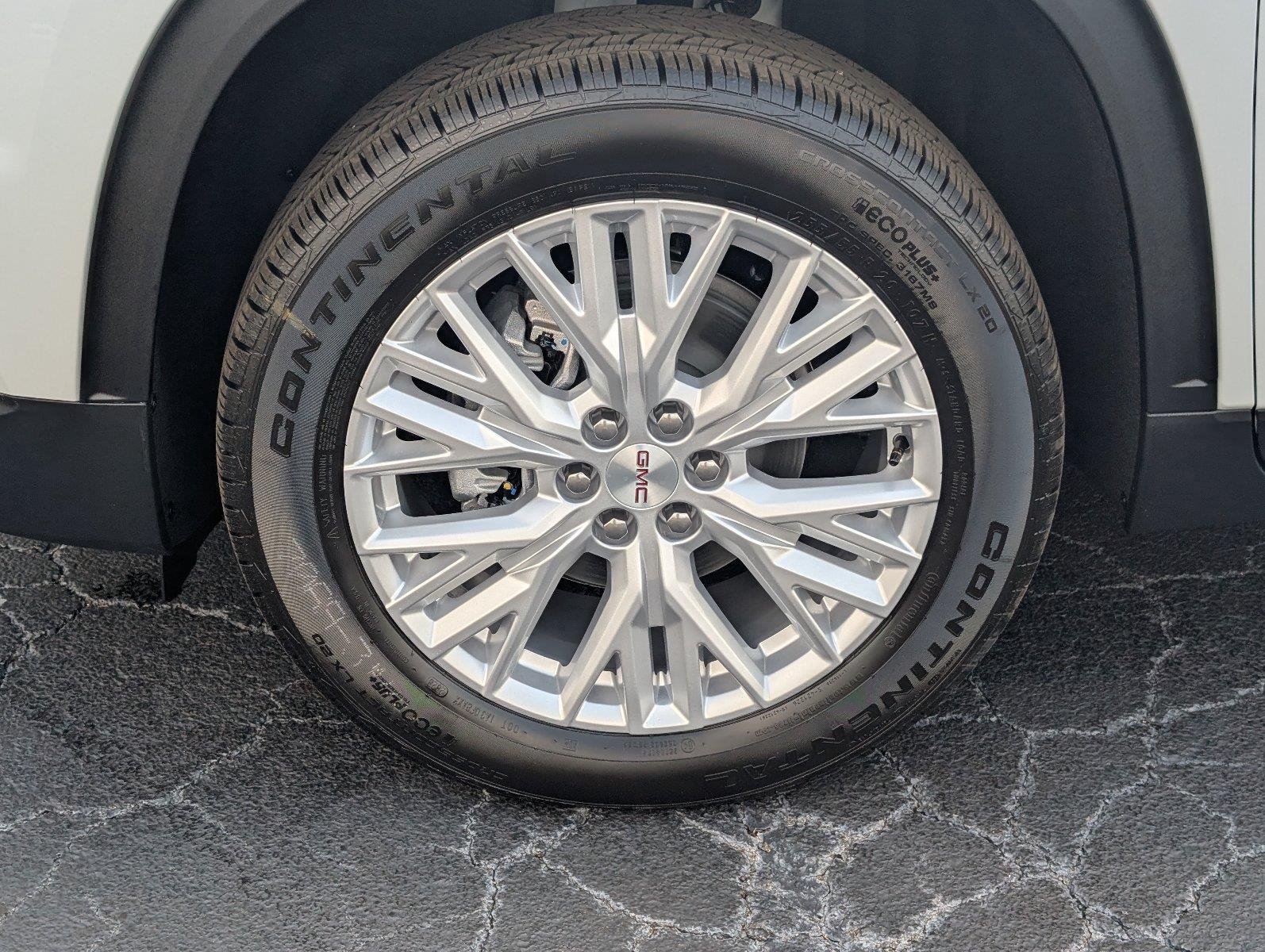 New 2027 Summit White GMC Elevation image 9