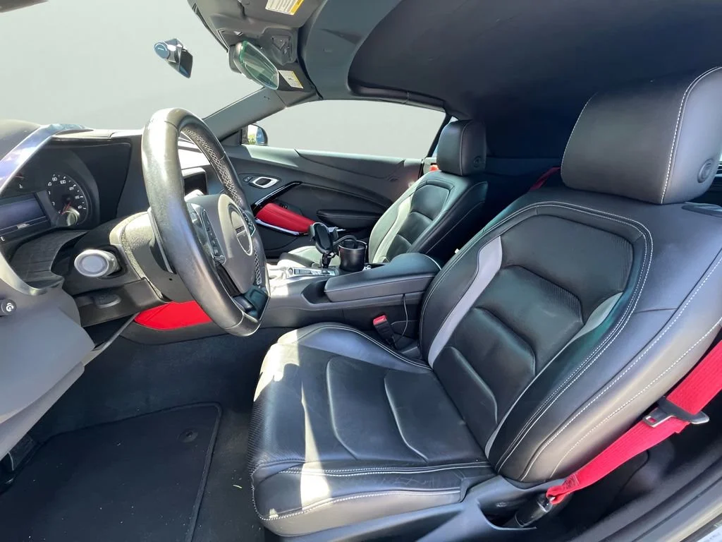 Used 2022 Black Chevrolet 2LT image 17