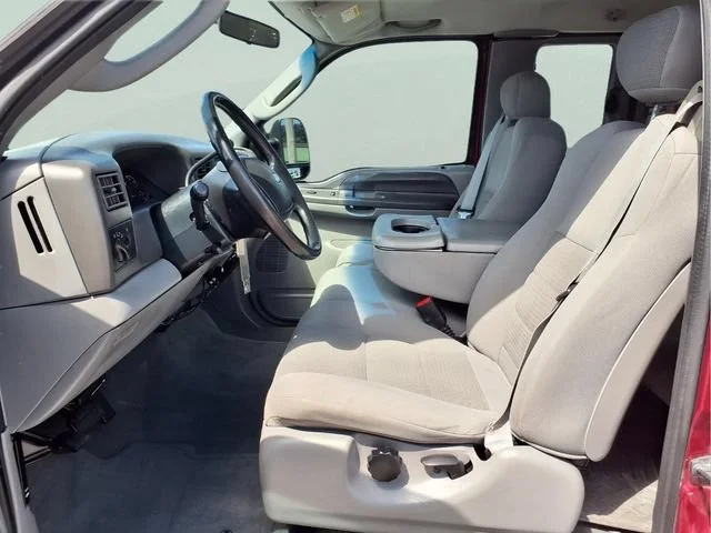Used 2004  Ford XL image 21