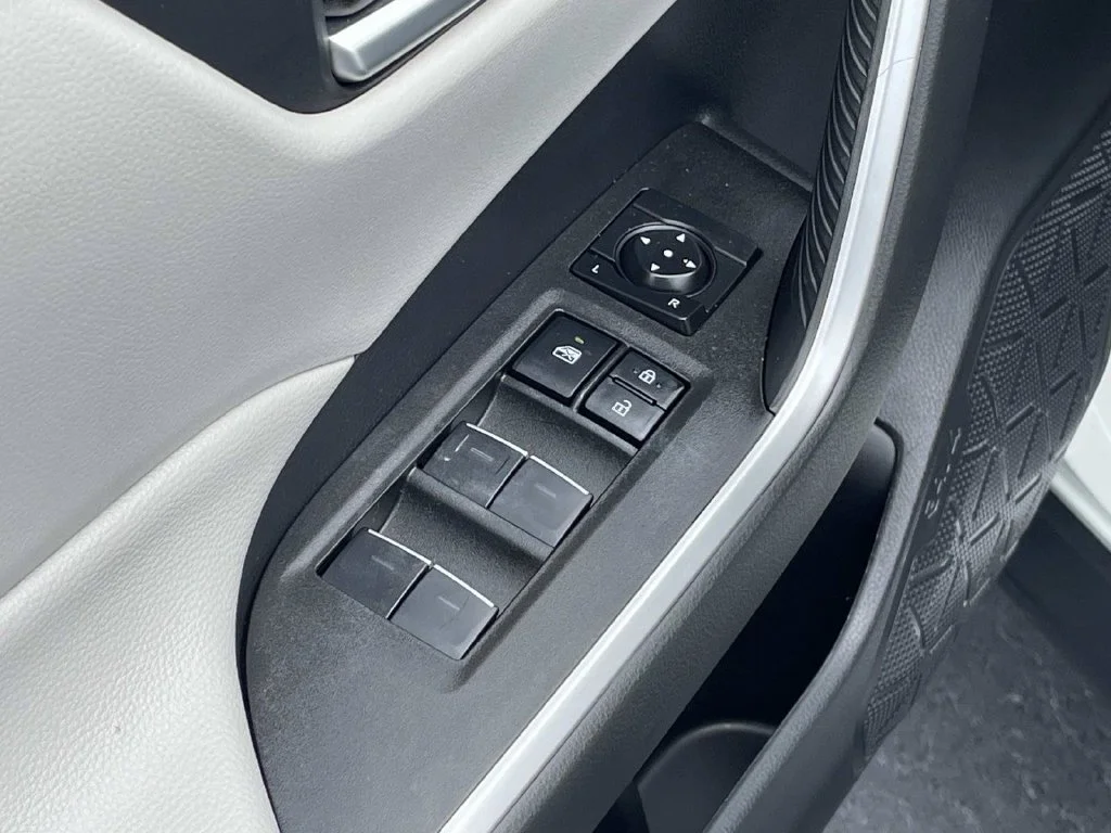 Certified Used 2025 White Toyota XLE image 19