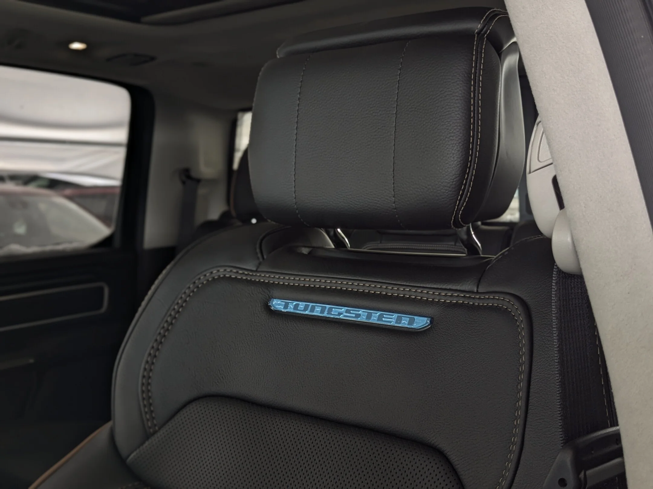 New 2026 White RAM Tungsten - - 4x4 - Massage Seats - Multi-Function Tailgate - Prem Lthr & More! image 31