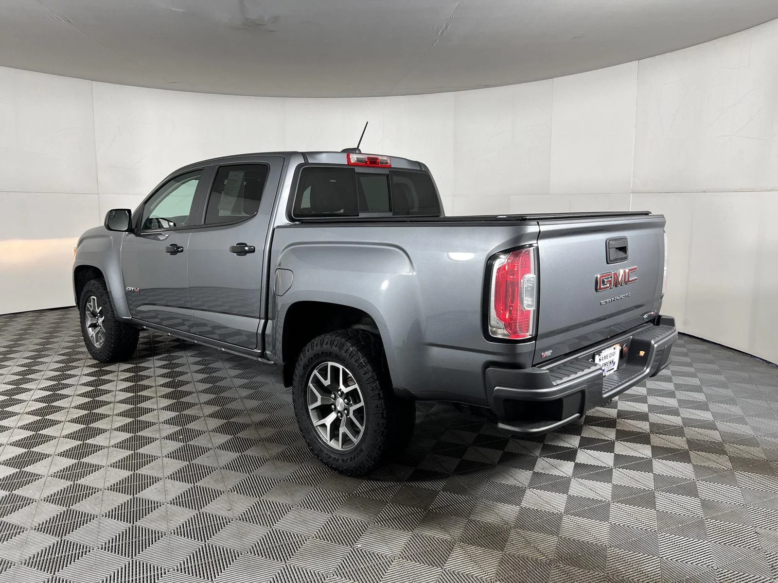 Used 2021 Satin Steel Metallic GMC 4WD AT4 w/Cloth image 6