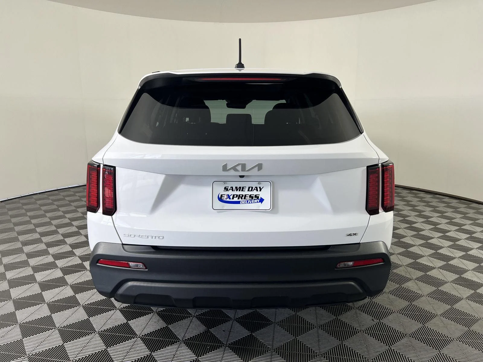 Used 2023 Glacial White Pearl Kia LX image 26