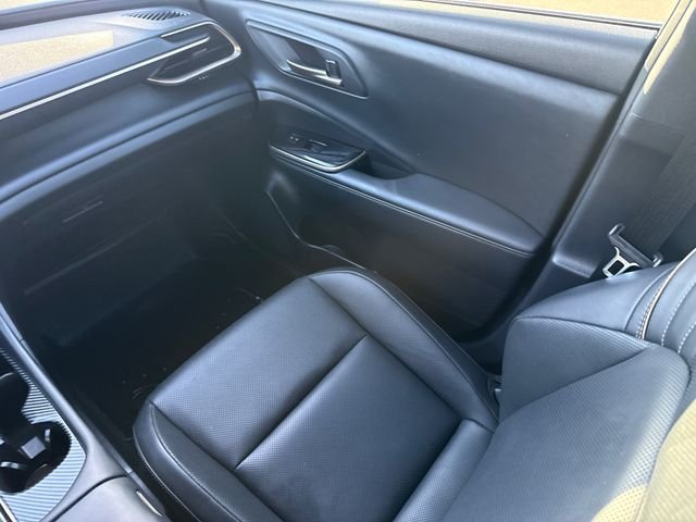 Used 2025 White Toyota XLE image 15