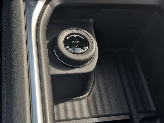 New 2027 Star White Metallic Tri-Coat Ford MAX Active image 22
