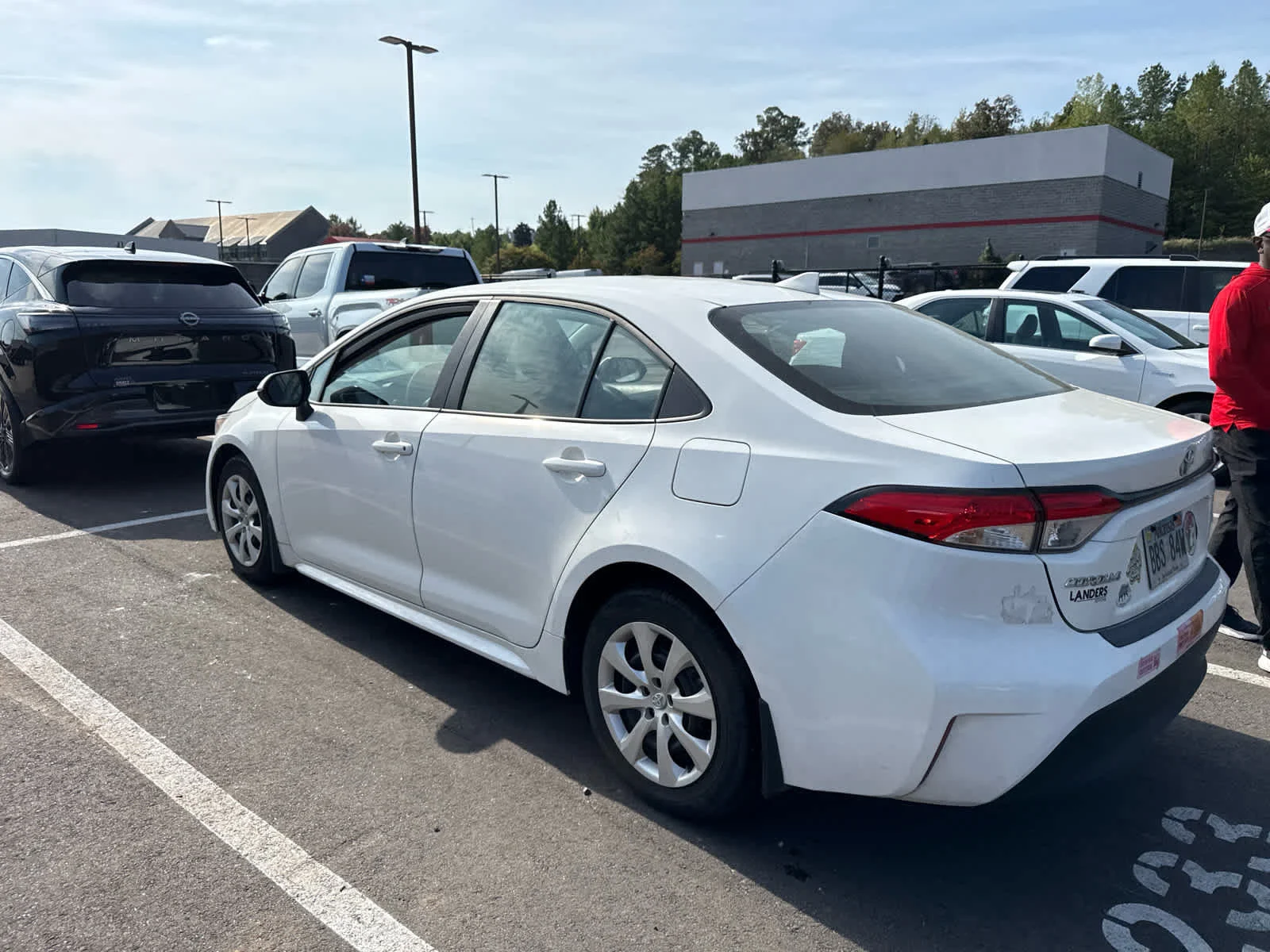 Used 2024 Ice Cap Toyota LE image 4