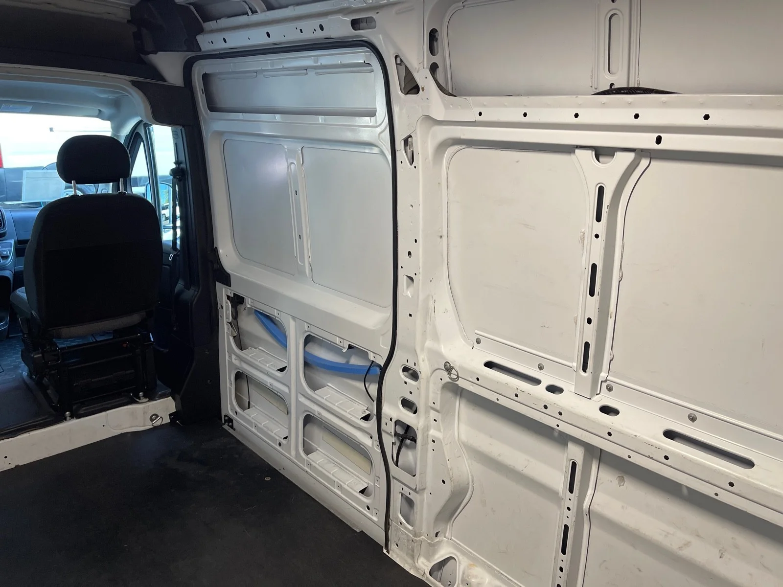 Used 2023 WHITE Ram  image 39