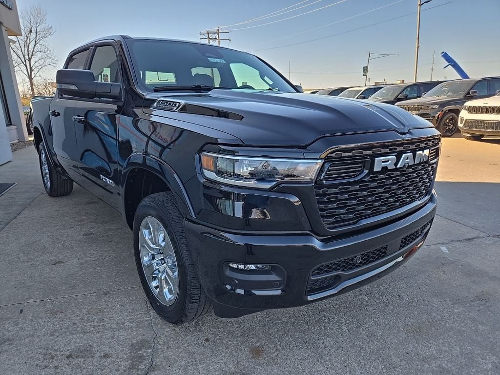 New 2026 Diamond Black Crystal Pearl-Coat Exterior Paint RAM Big Horn/Lone Star image 14