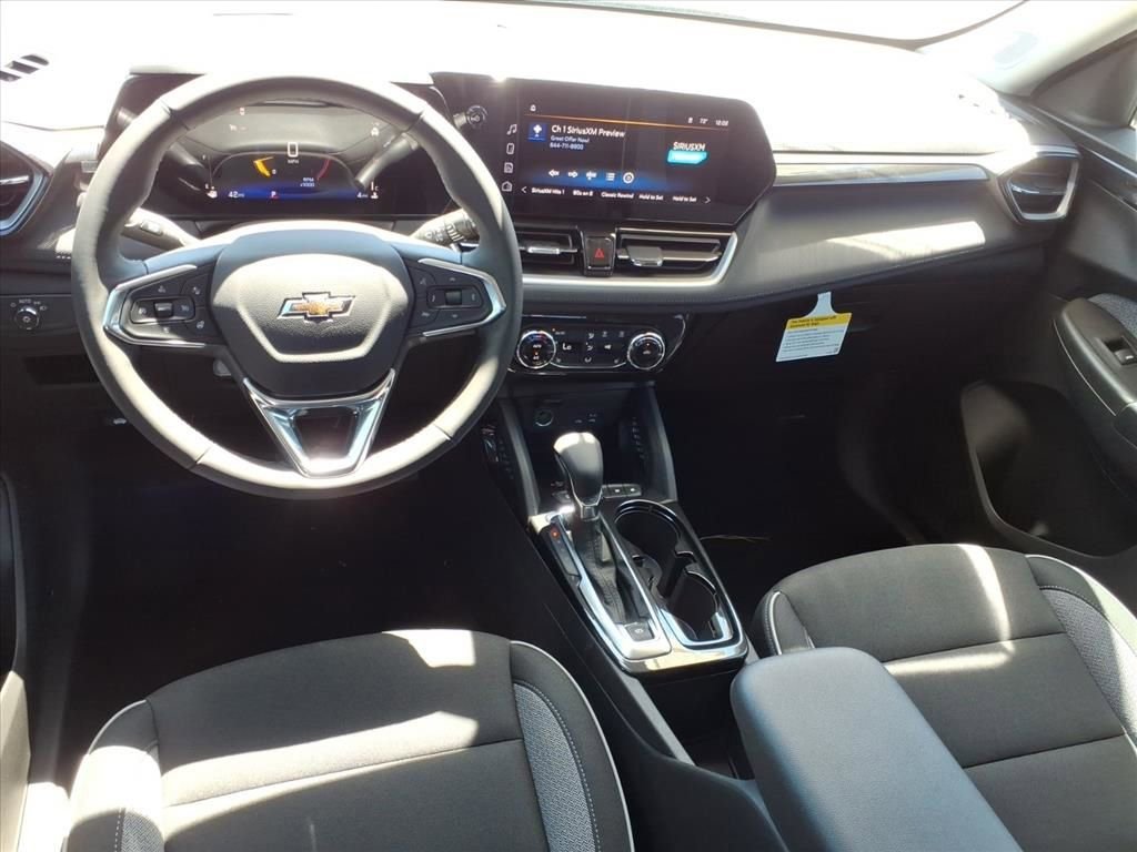New 2026 Mosaic Black Metallic Chevrolet LT image 21