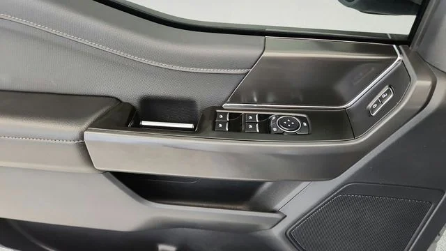Certified Used 2024 Avalanche Ford XLT image 20