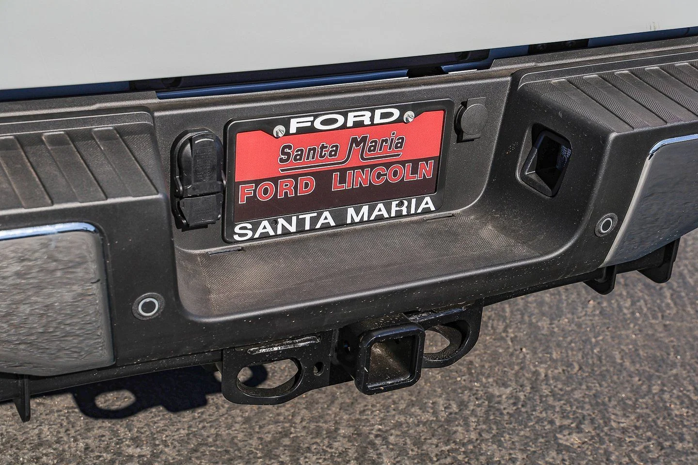New 2026 Avalanche Ford F-350® Lariat® image 8