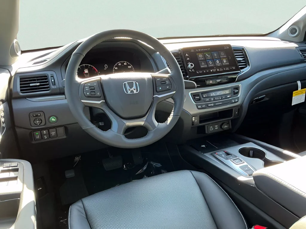 Used 2026 White Honda RTL image 28
