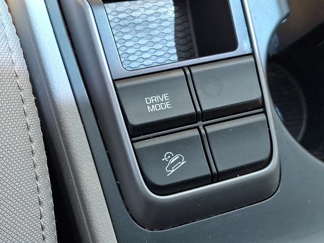 Used 2017 Gray Hyundai SE image 23