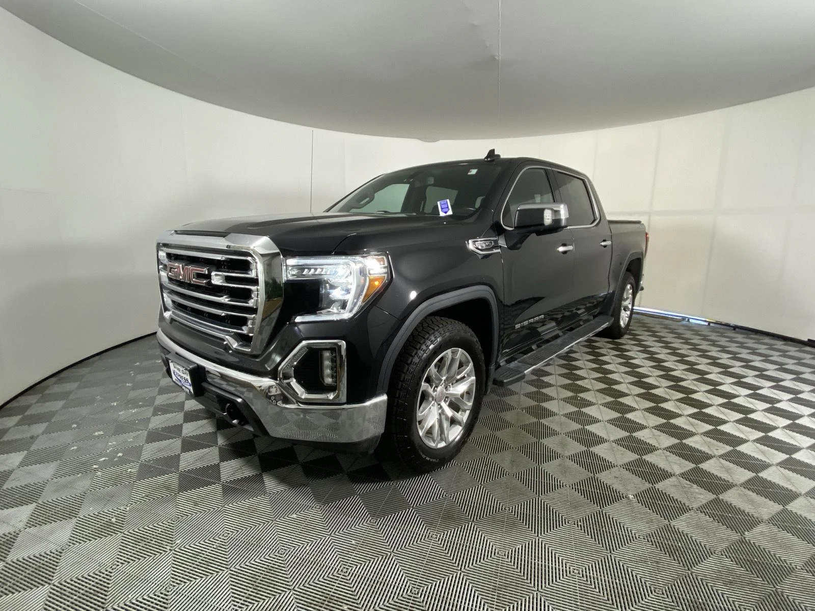 Used 2021 Ebony Twilight Metallic GMC SLT image 3