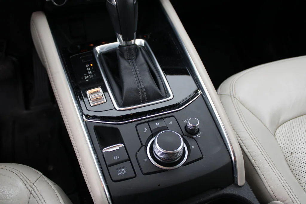 Used 2021 White Mazda Grand Touring image 21