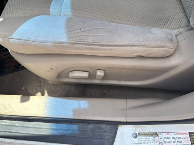 Used 2014 White Nissan 2.5 SV image 25