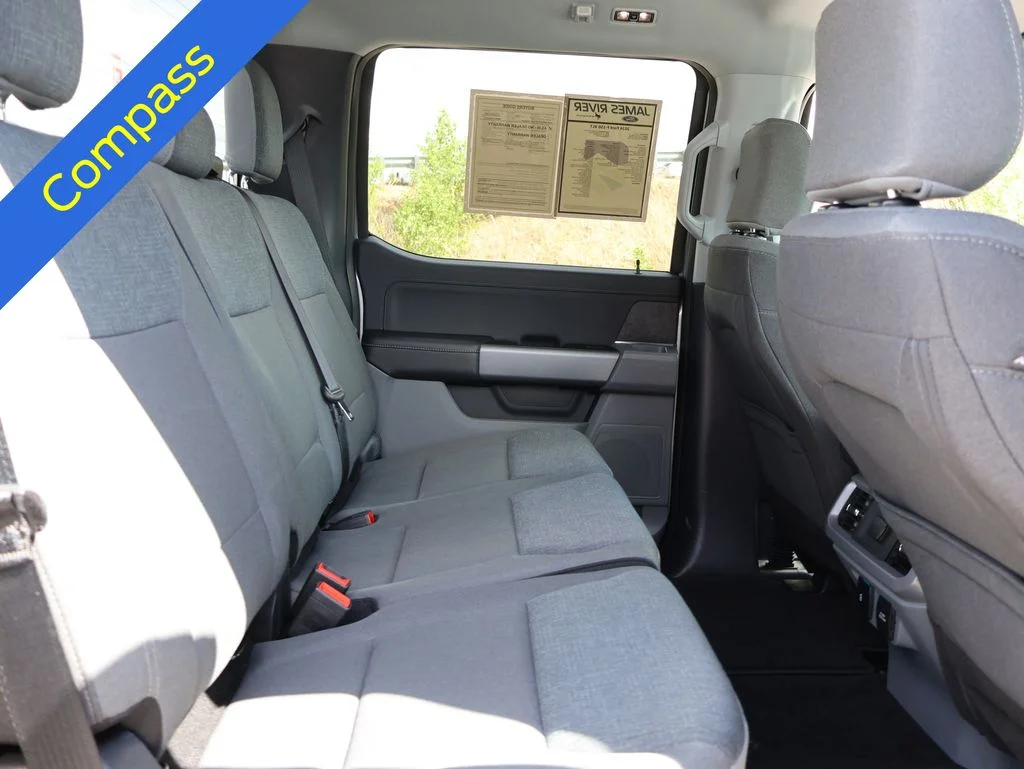 Used 2024 Silver Ford XLT image 14