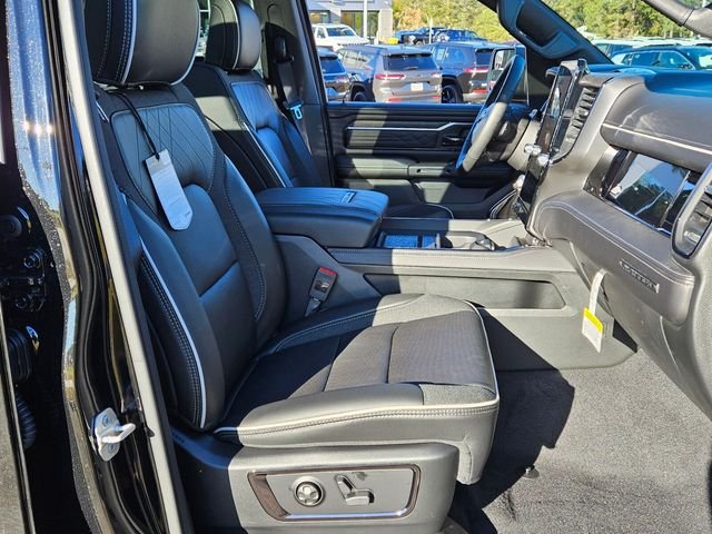 New 2026 Diamond Black Crystal Pearl-Coat Exterior Paint RAM Limited image 17