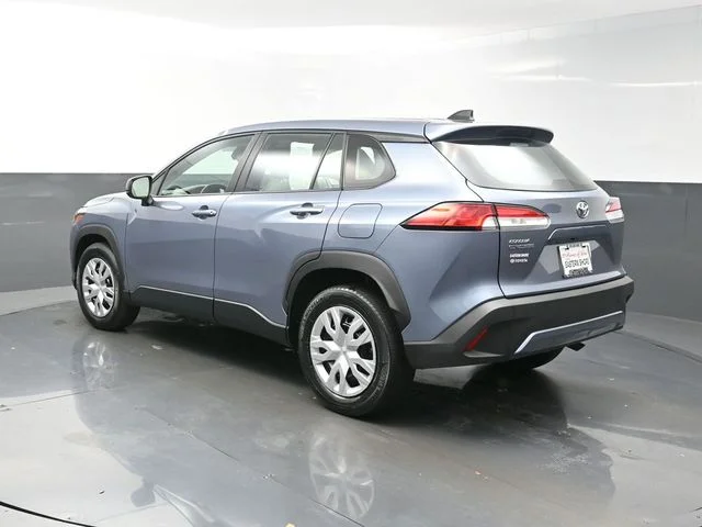 Used 2025 Blue Toyota L image 5