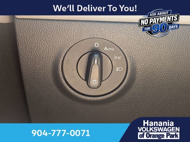Used 2022 Silver Volkswagen 1.5T SE image 13