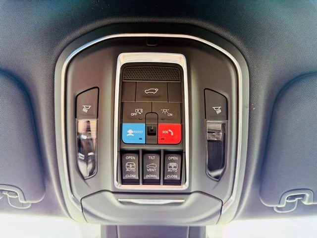 2025 Jeep Wagoneer S Limited - Photo 19