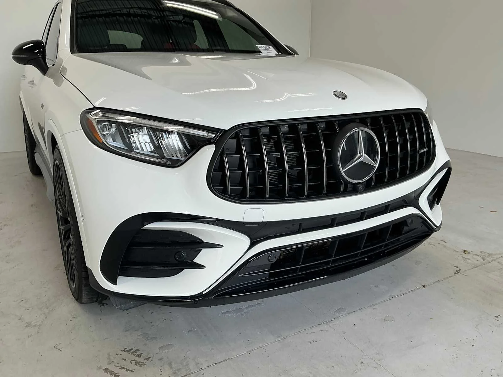 Certified Used 2025 Polar White Mercedes-Benz AMG® GLC 43 image 5