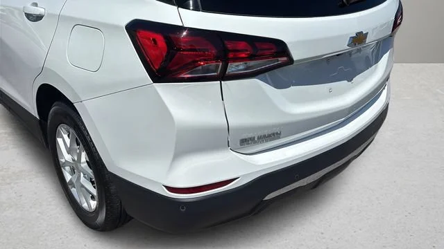 Used 2023 Summit White Chevrolet LT image 34